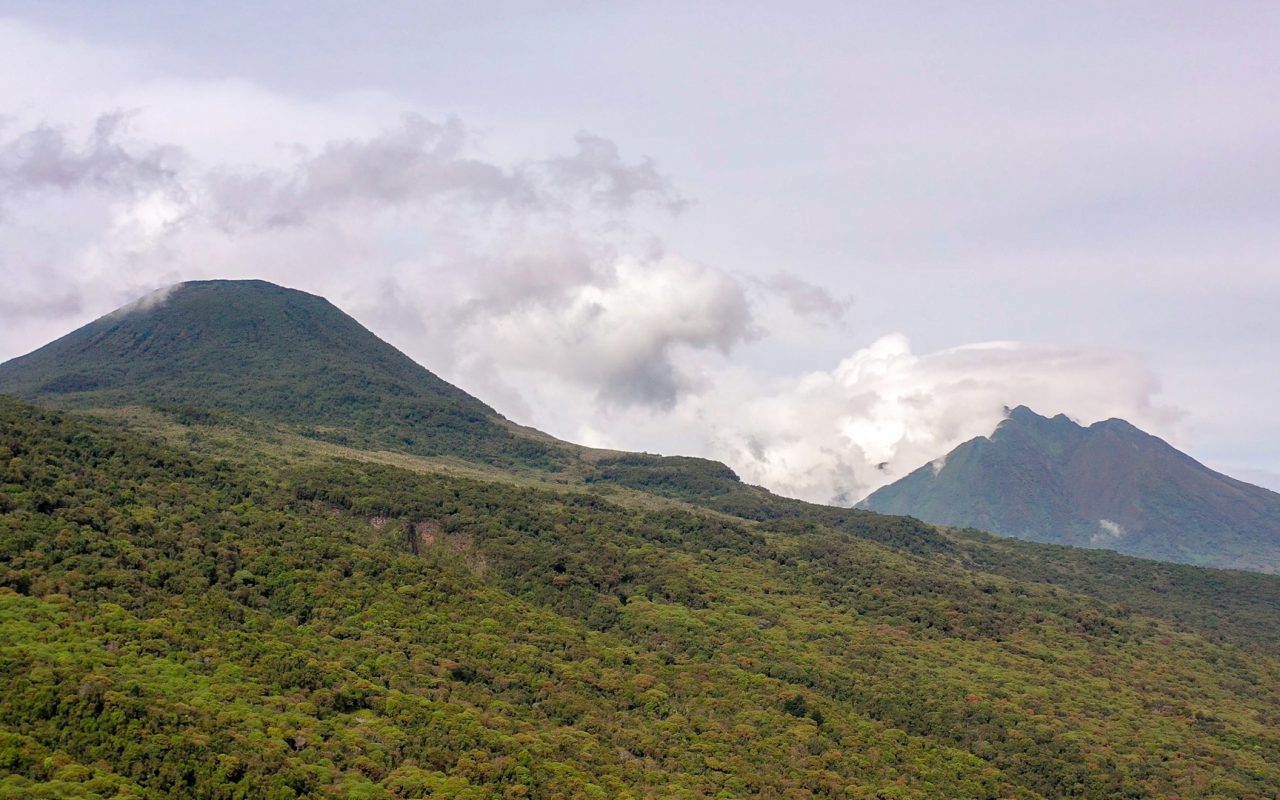 Volcano Hiking In Volcanoes National Park With Photos Videos